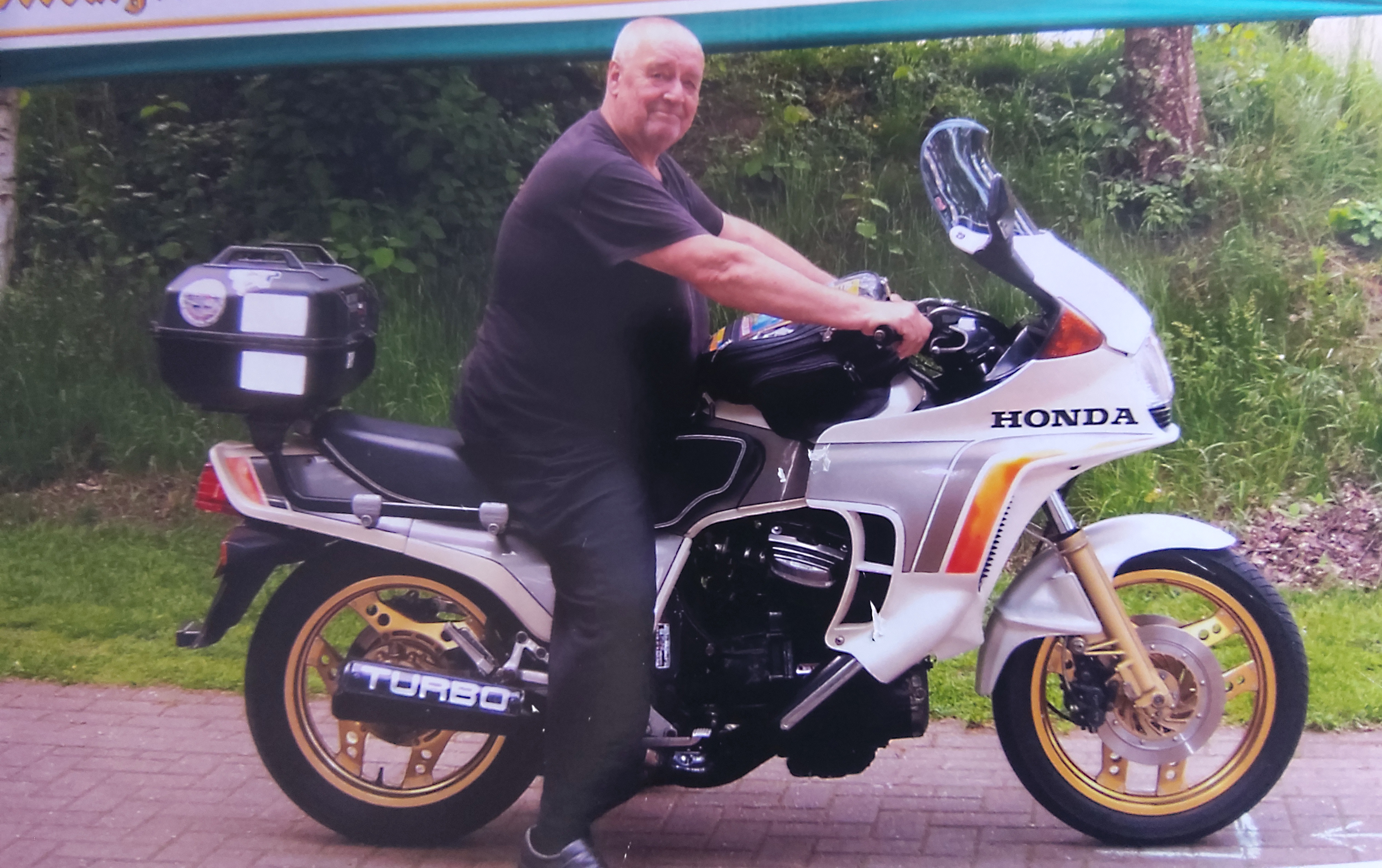 Theo van Doorn is overleden